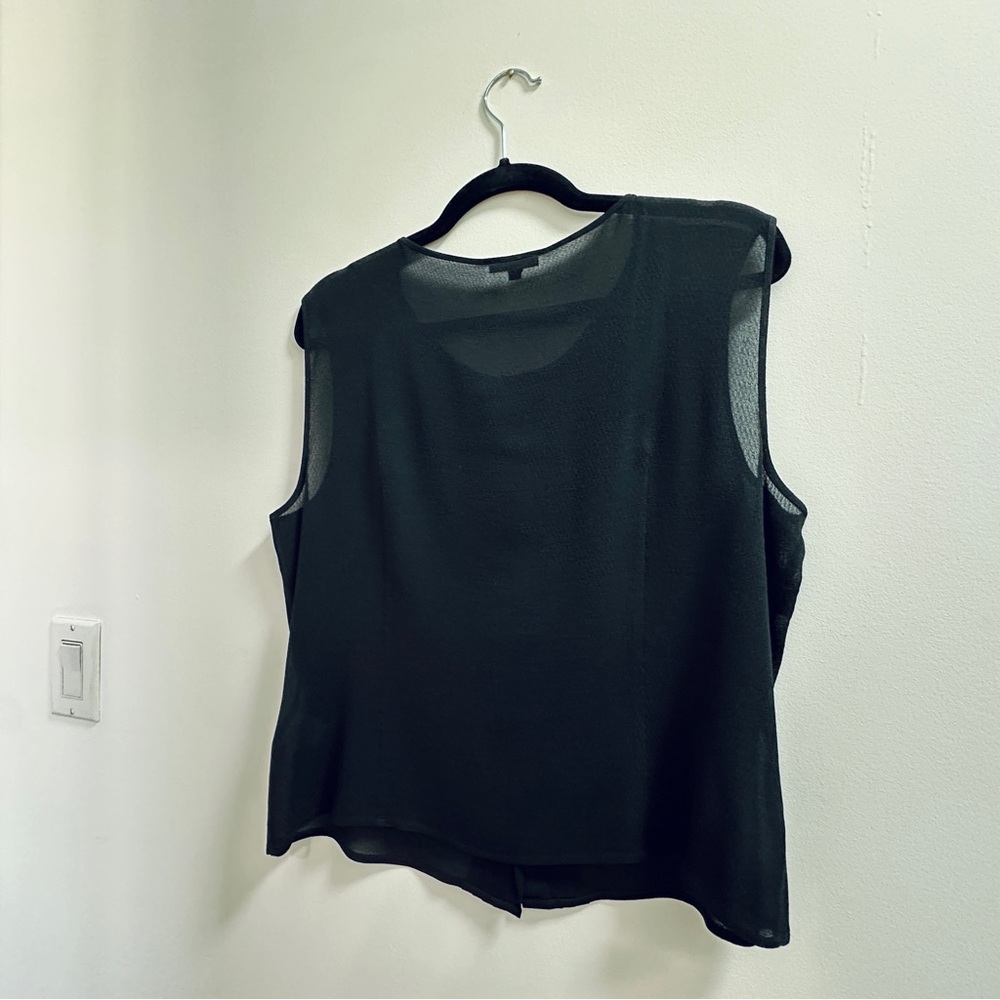 Escada Vintage Black Silk Sleeveless Top with button details - Picture 11 of 11